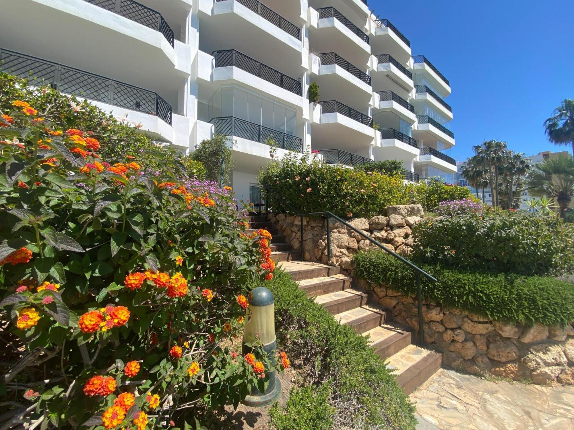 Frontline Beach Ground Floor With Privet Garden, Mi Capricho 16 Apartamento Mijas Exterior foto