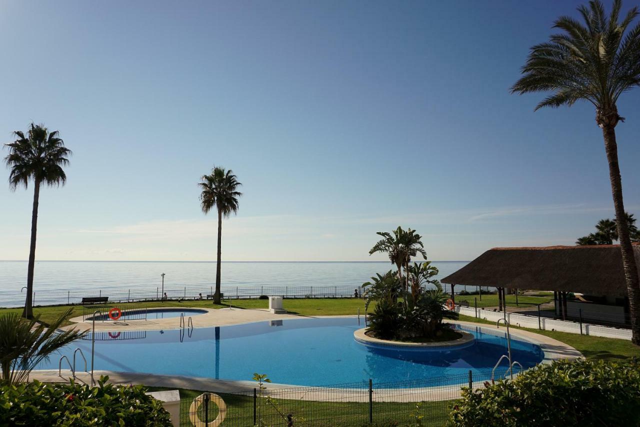 Frontline Beach Ground Floor With Privet Garden, Mi Capricho 16 Apartamento Mijas Exterior foto